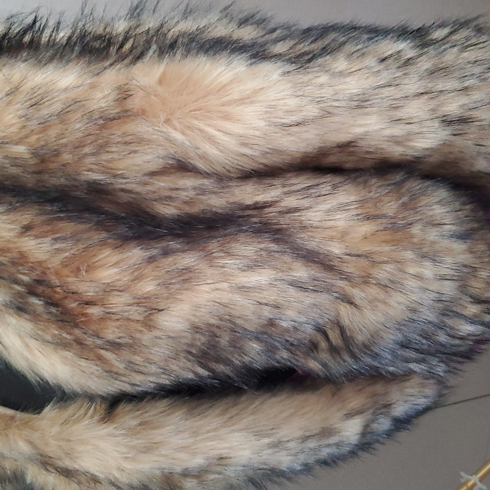 NWT - Stoned Immaculate - Incredible & Fluffy Faux Fur Jacket - Picture 2 of 11